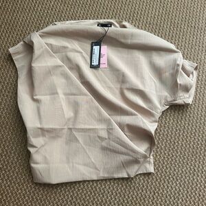 PrettyLittleThing Cream Short Sleeve Top